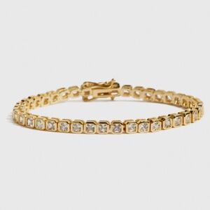Squared Bezel Tennis Bracelet
